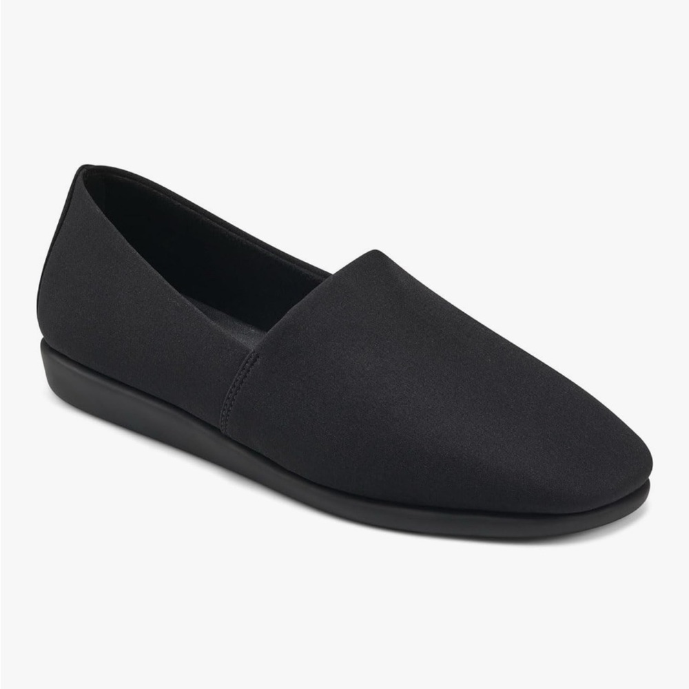 Aerosoles Women's Fabene Loafer Flat Black Size 5.5